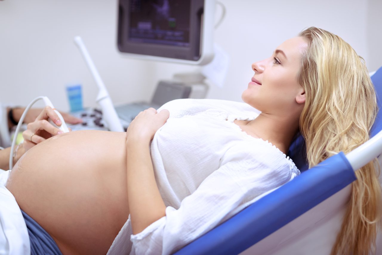 pregnant-woman-on-ultrasound-2022-02-02-05-05-44-utc-1280x853.jpg